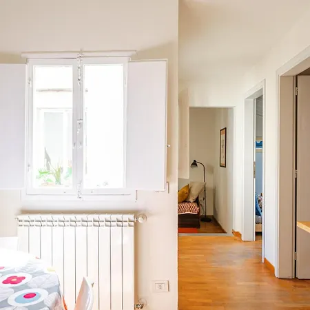 House A Short Walk From The Center 아파트 피렌체