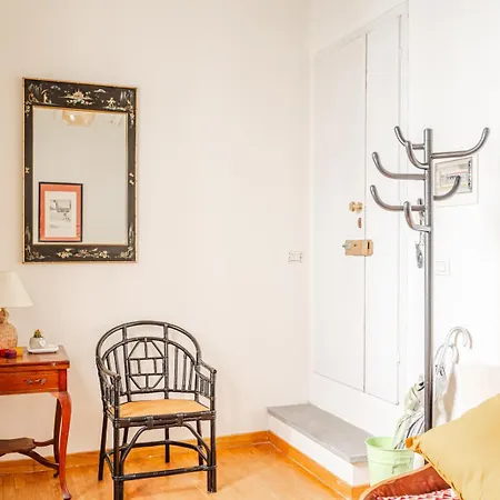House A Short Walk From The Center 피렌체