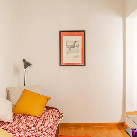 아파트 House A Short Walk From The Center *