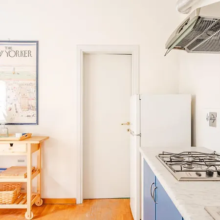 아파트 House A Short Walk From The Center