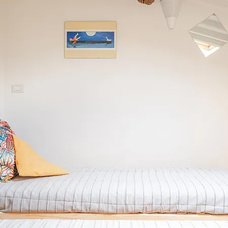 아파트 House A Short Walk From The Center *