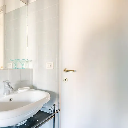 House A Short Walk From The Center 아파트 피렌체